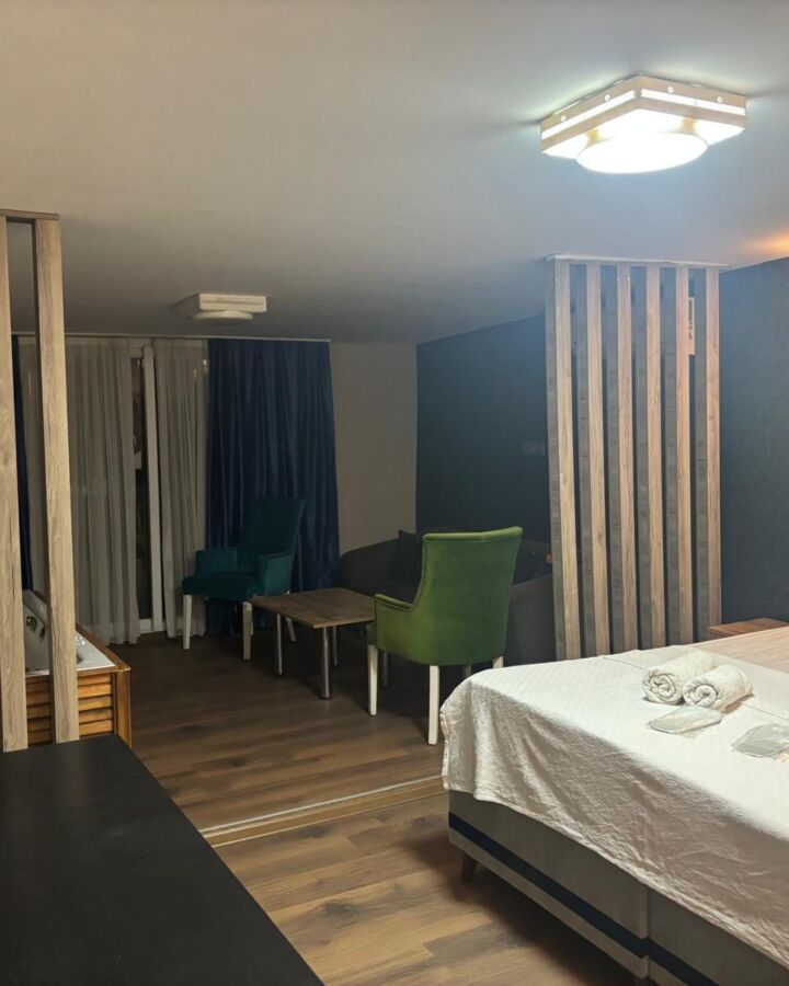 DUUM Suite Suit Jakuzili Daire, Karşıyaka